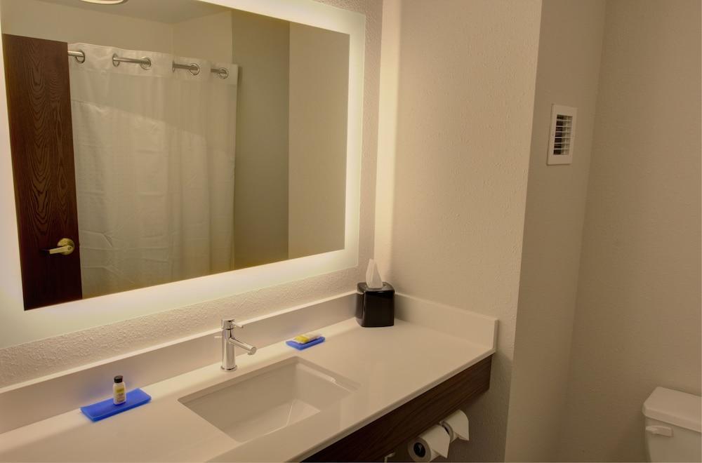 Holiday Inn Express & Suites Le Mars By Ihg Buitenkant foto