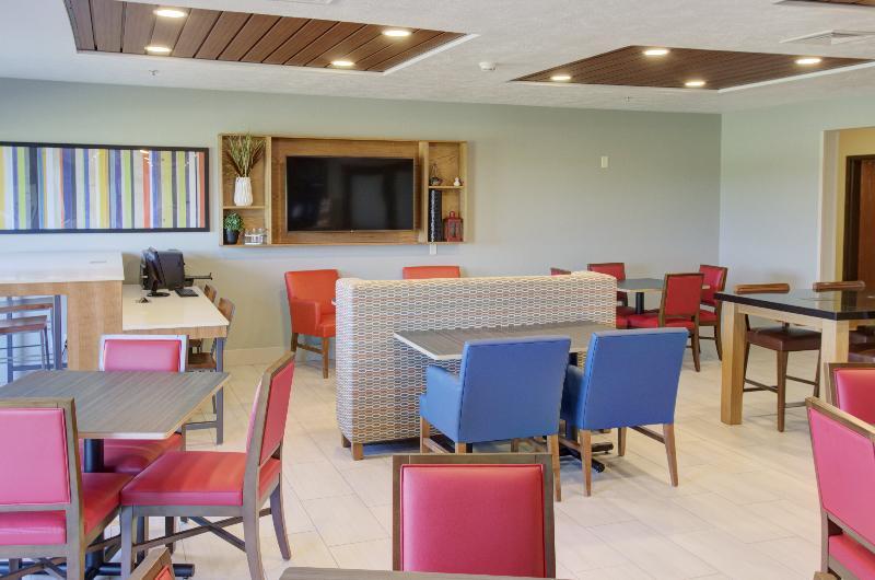 Holiday Inn Express & Suites Le Mars By Ihg Buitenkant foto