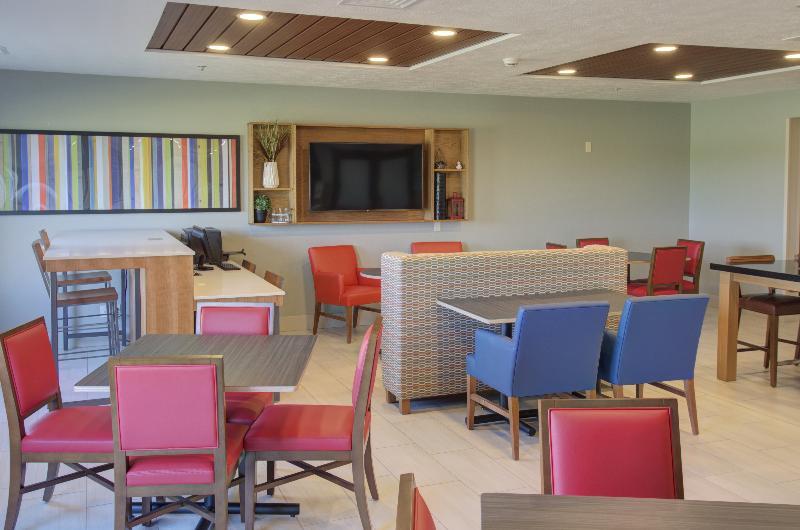 Holiday Inn Express & Suites Le Mars By Ihg Buitenkant foto